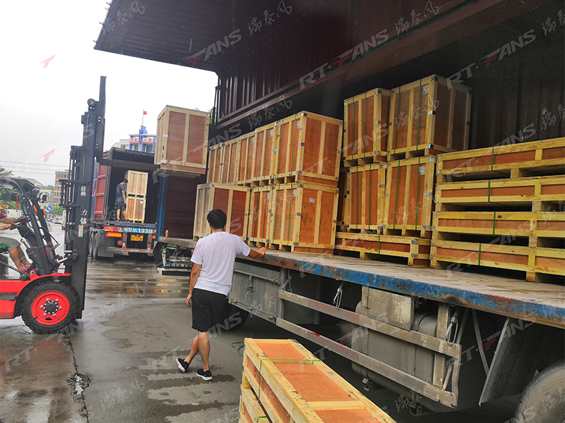 車(chē)間用工業(yè)風(fēng)扇廠家瑞泰風(fēng)有質(zhì)有量，發(fā)貨速度勢(shì)不可擋！